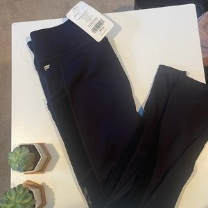 Fabletics Pocket Leggings 7/8